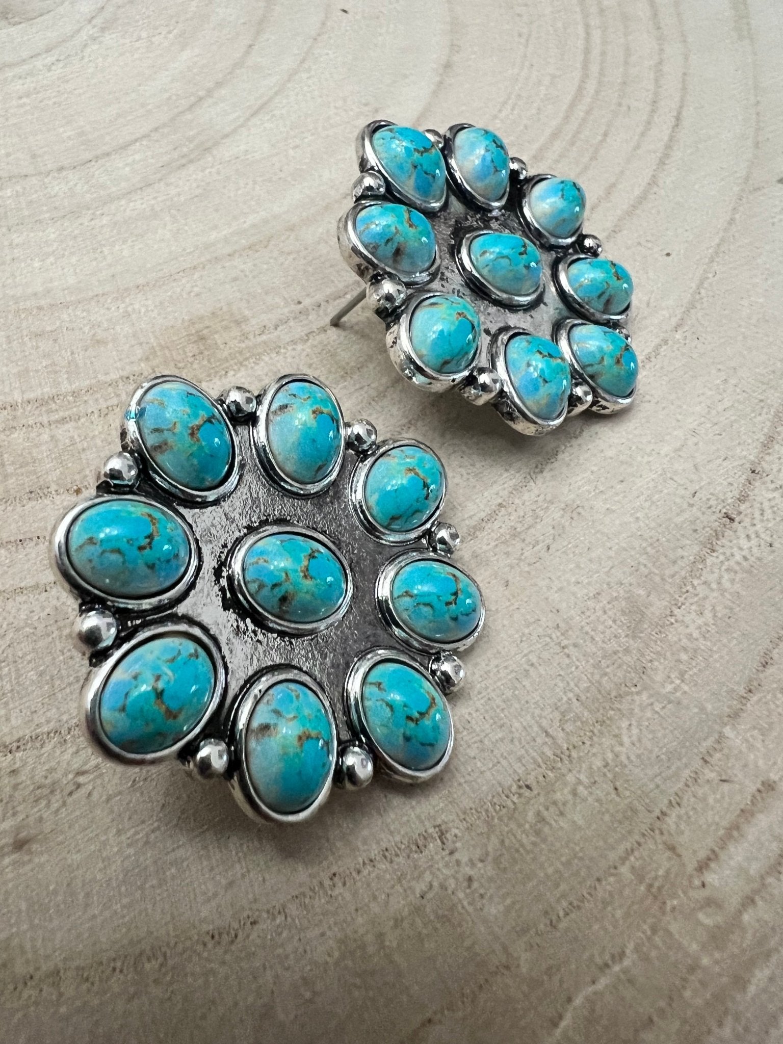 Western Faux Turquoise Cluster Fashion Earrings